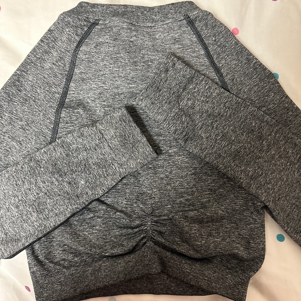 Gymshark Top - Picture 4 of 5